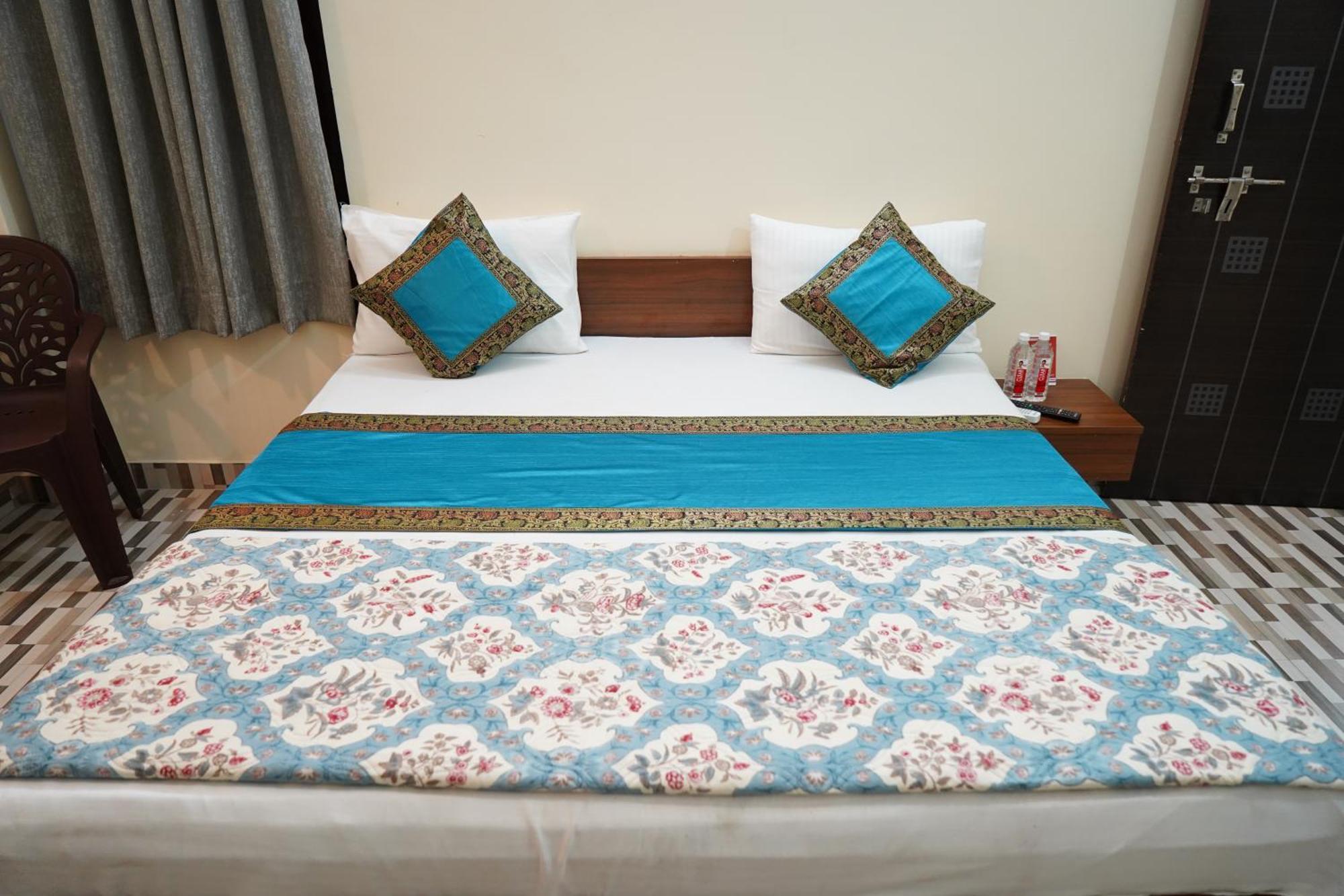 Kashi Paradise Stay Варанаси Экстерьер фото