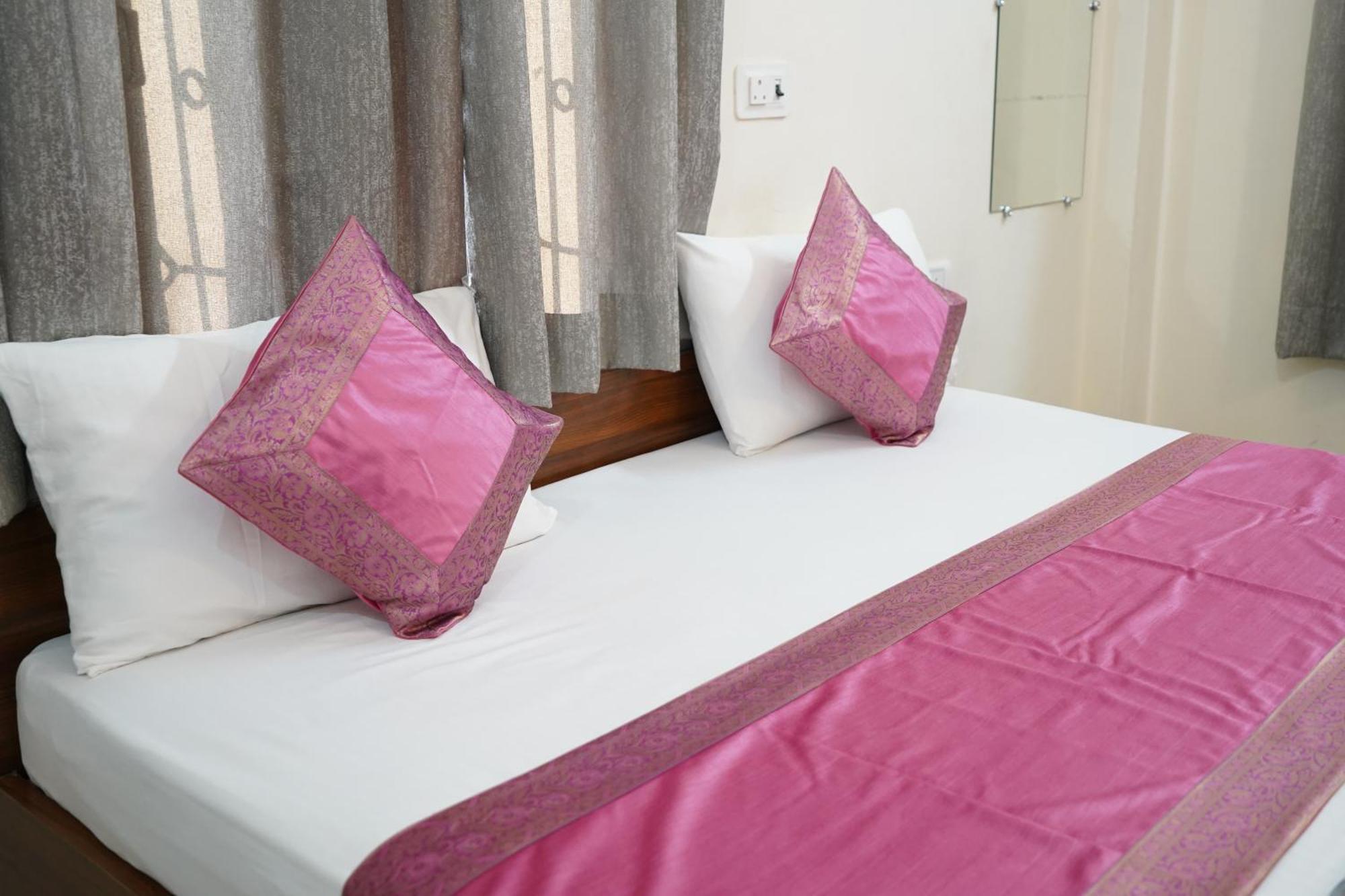 Kashi Paradise Stay Варанаси Экстерьер фото
